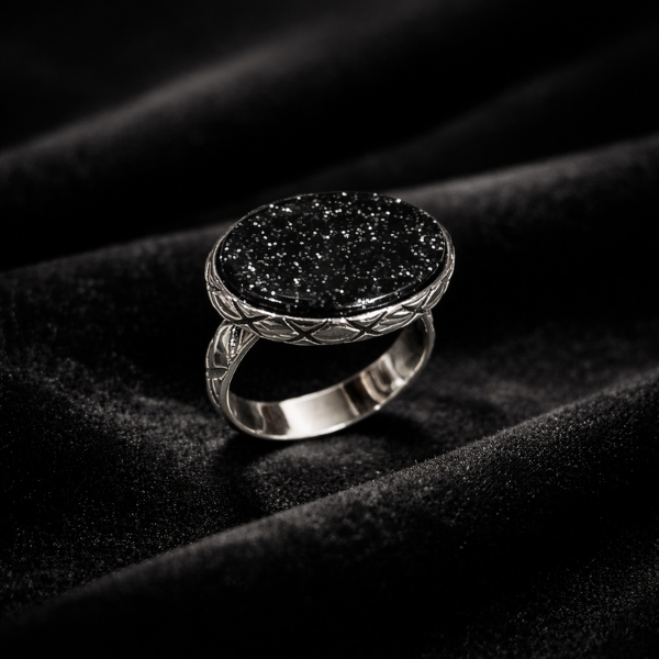 خاتم فضة ملكي بيضاوي u77-9